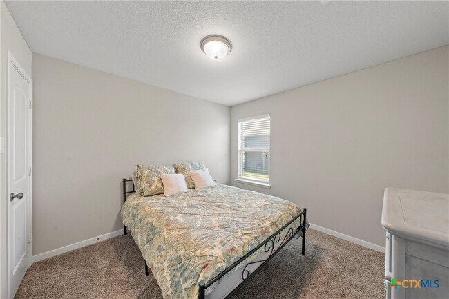 Building Photo - 5302 Lancaster Dr
