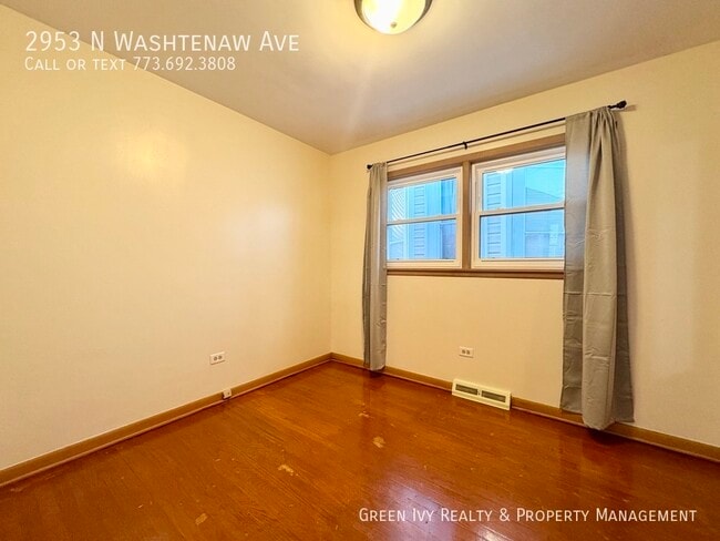 Building Photo - 2953 N Washtenaw Ave