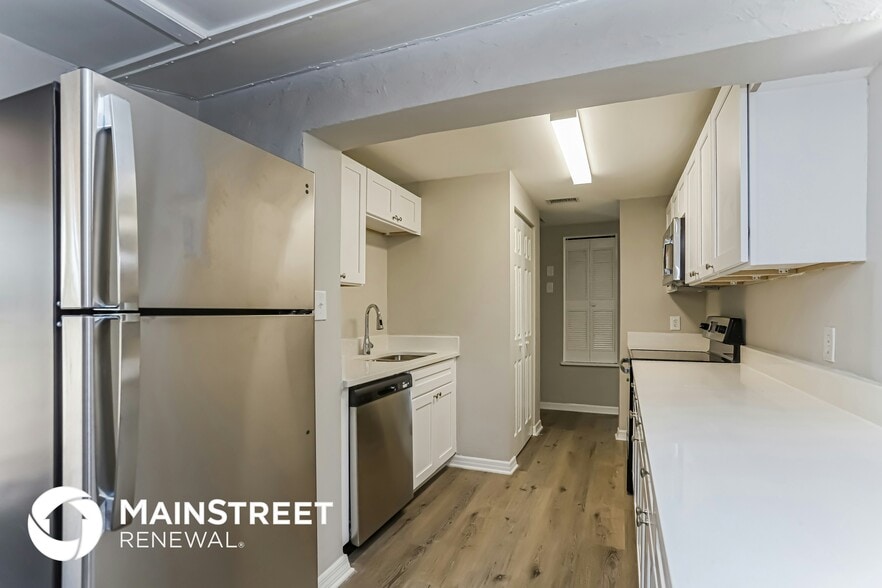 Building Photo - 1132 Hollywood Ave