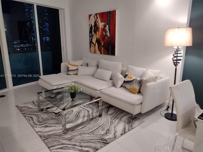 Building Photo - 60 SW 13th St