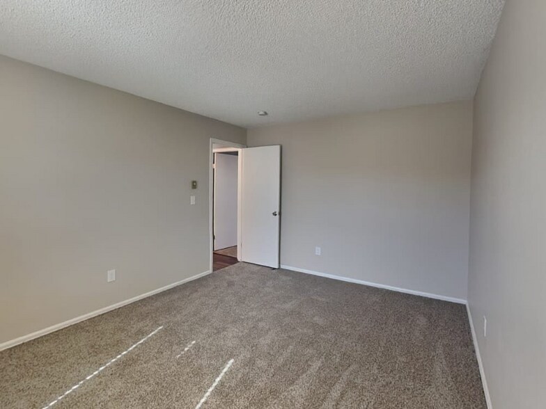 Building Photo - 3789 S Norfolk Way