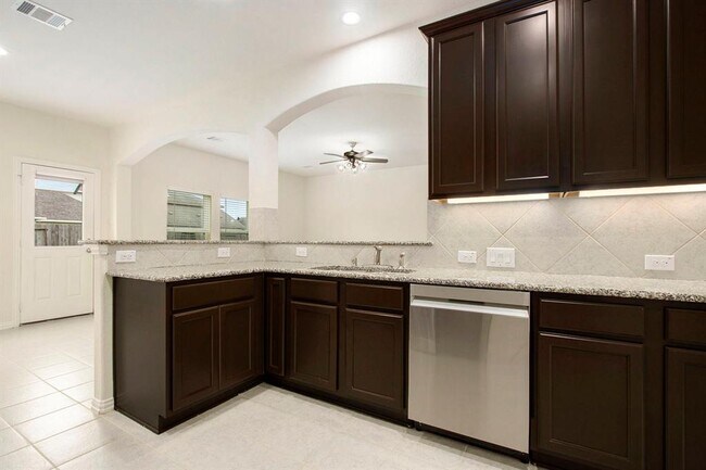 Building Photo - 2311 Langley Dr