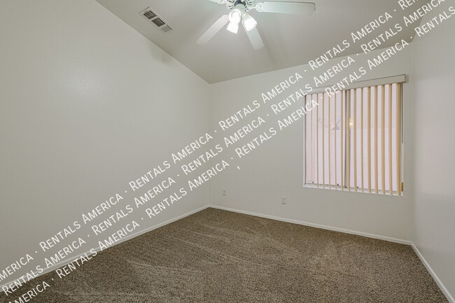 Building Photo - 7158 E Juanita Ave