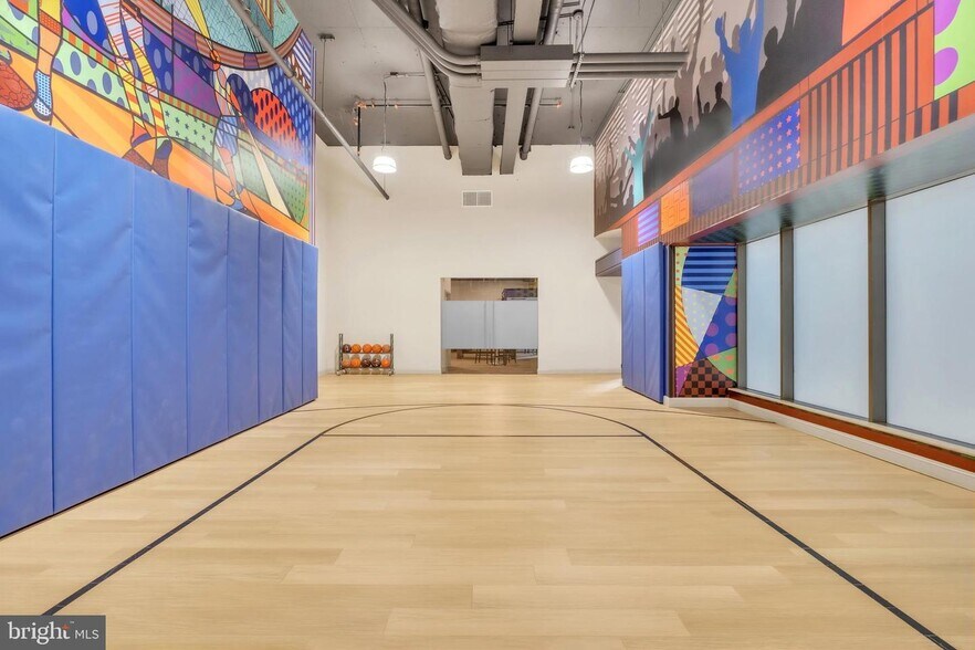 Building Photo - 1801 Market St