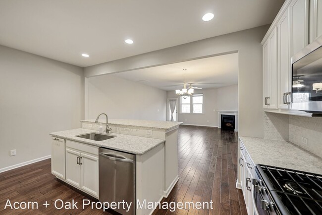 Building Photo - 3 br, 2.5 bath House - 239 Rubrum Drive