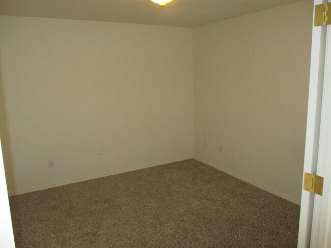 Building Photo - 4523 Wildcherry Dr SE