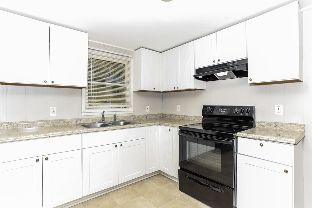 Building Photo - 230 King Blvd