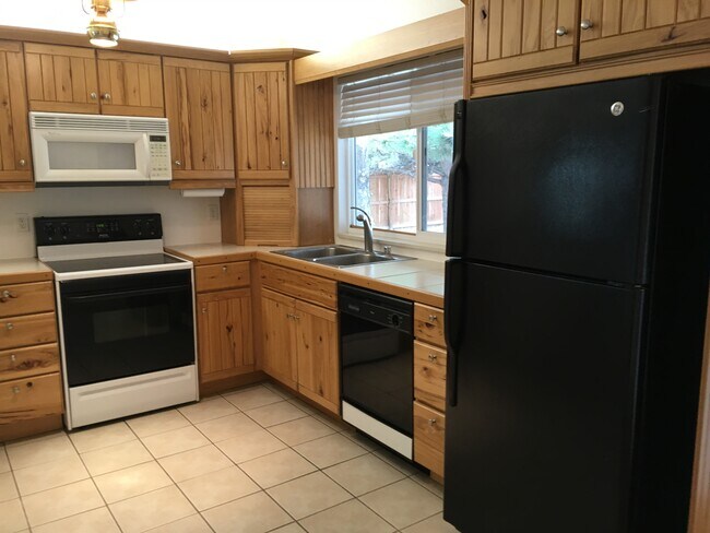 Building Photo - 3143 21st Avenue Court