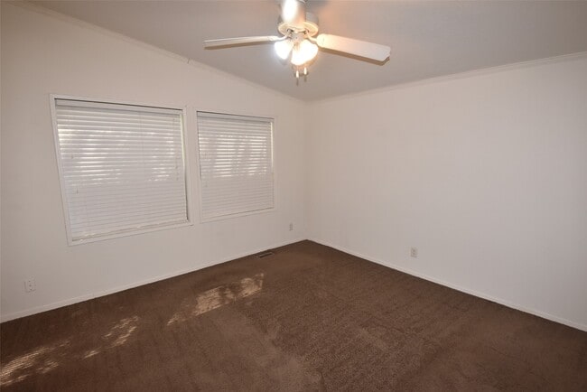 Building Photo - 10007 Elderberry Park Ln