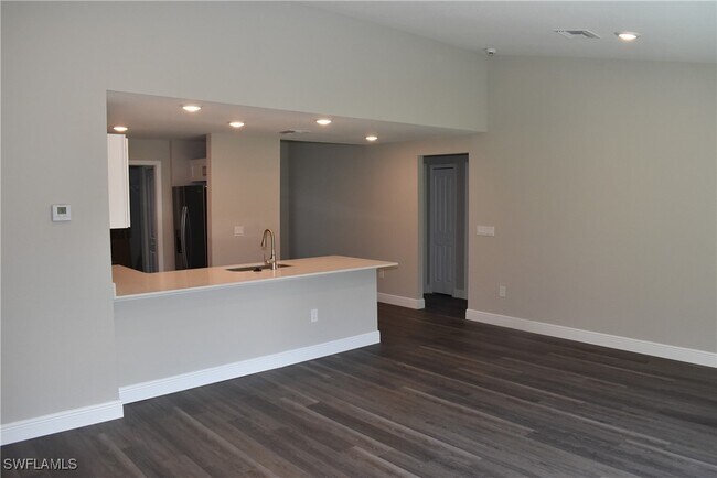Building Photo - 5572 Carso Terrace