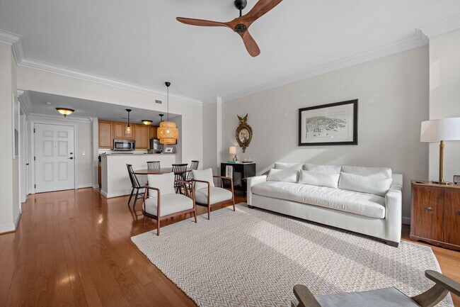 Building Photo - 419 Sky Sail Blvd