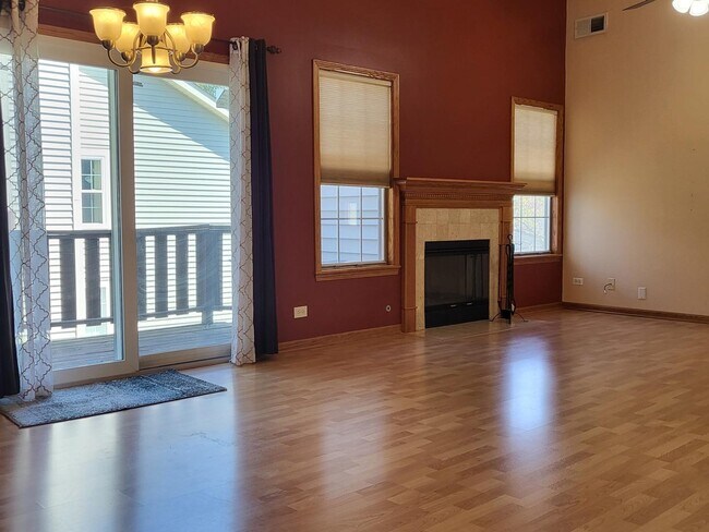 Building Photo - 1048 Rockport Dr