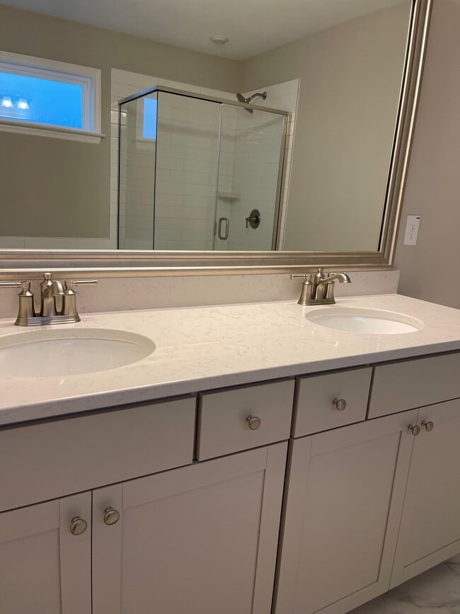 Building Photo - 2195 Fox Chapel Pl