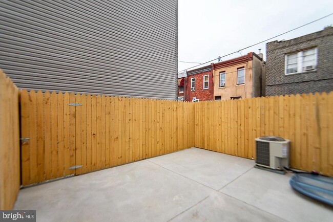 Building Photo - 1713 S 20th St