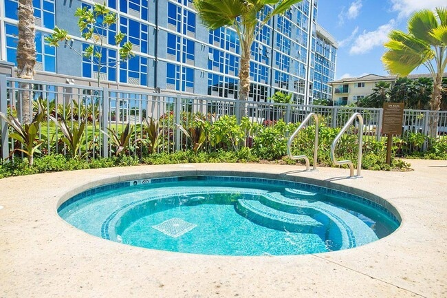 Building Photo - 7000 Hawaii Kai Dr