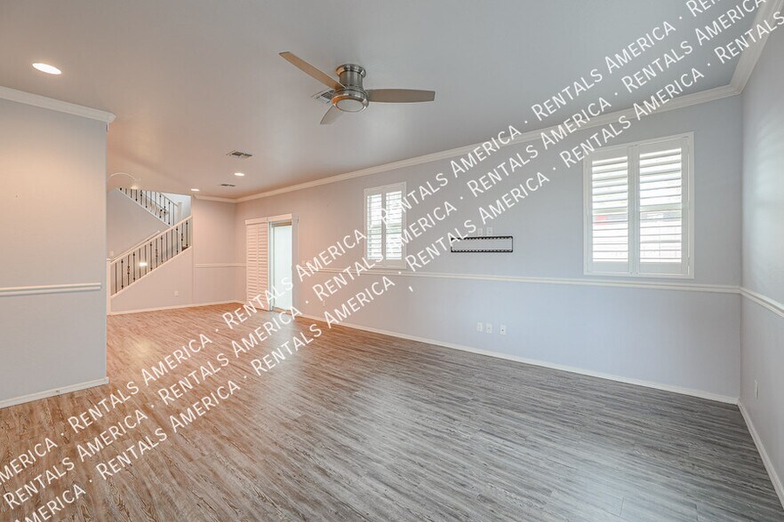 Building Photo - 2810 N 73rd Dr