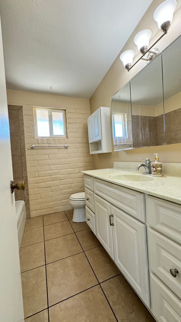 Building Photo - Treat3144-3146