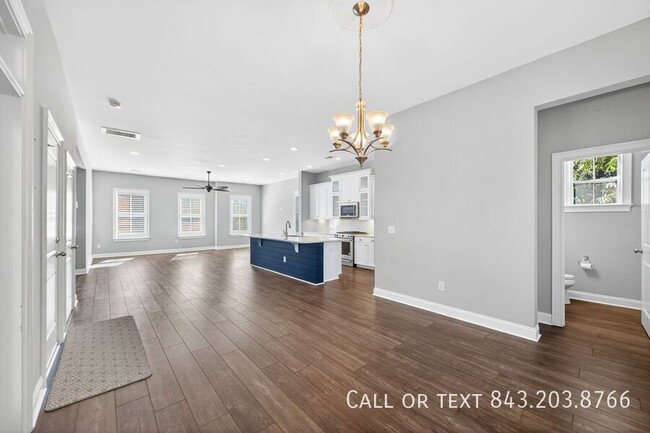 Building Photo - 133 Alder Cir