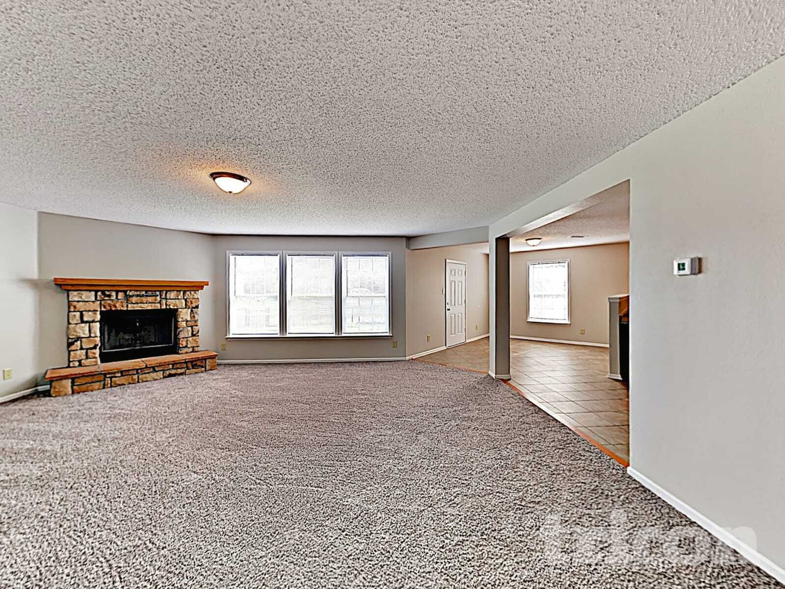 Building Photo - 10813 Inspiration Dr