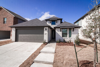 Building Photo - 5403 Big Thicket Ln