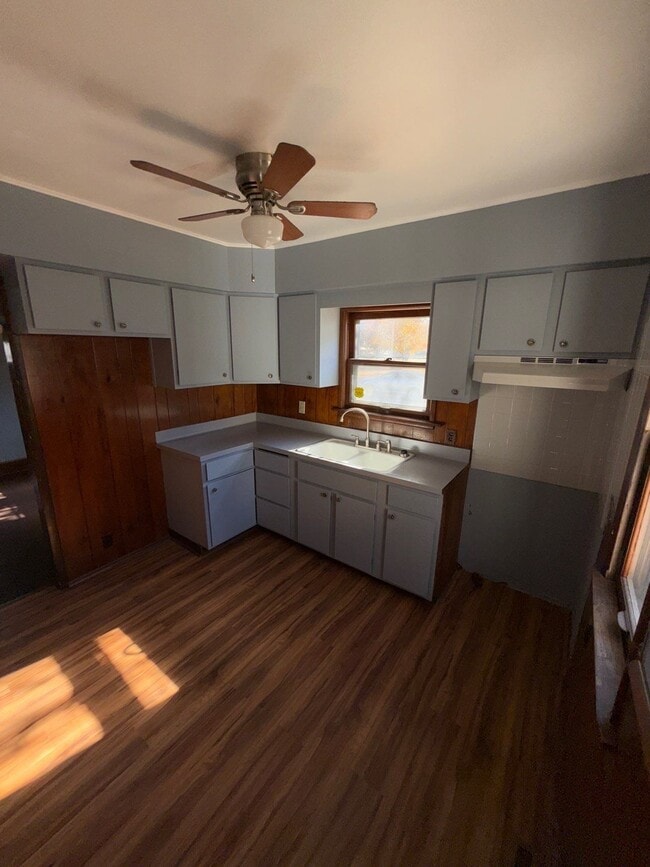 Building Photo - 1702 Tacoma Ave