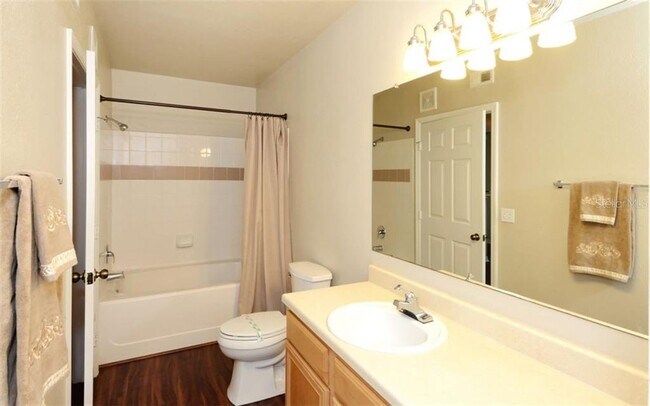 Building Photo - 2950 Viscaya Pl