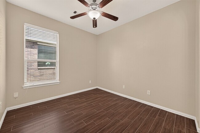 Building Photo - 12107 Redbud Brook Trail