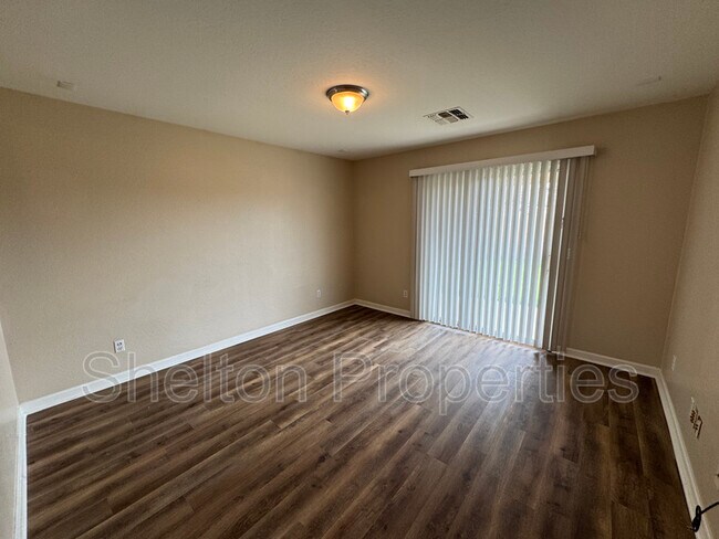 Building Photo - 10153 N 115th Dr