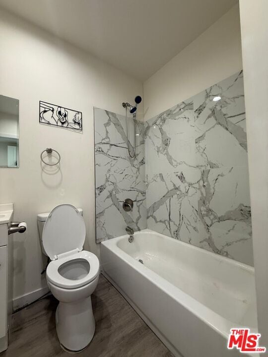 Building Photo - 7006 Encino Ave