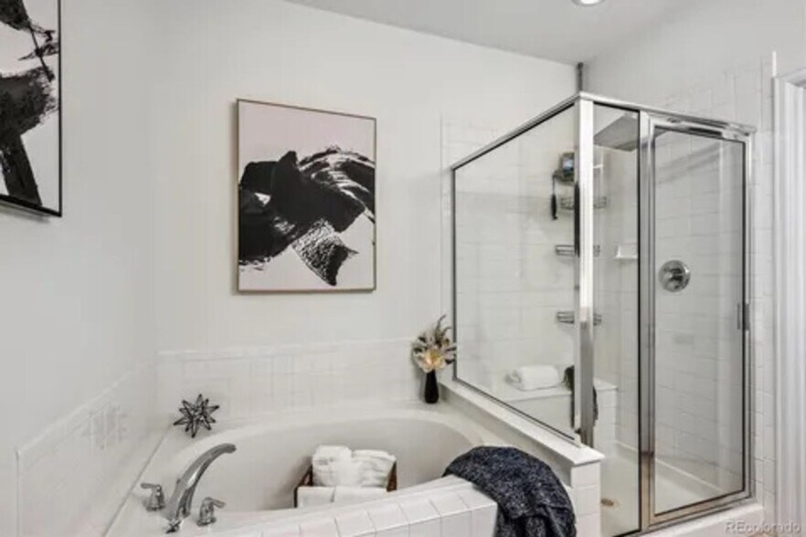 Building Photo - 3751 S Dayton St