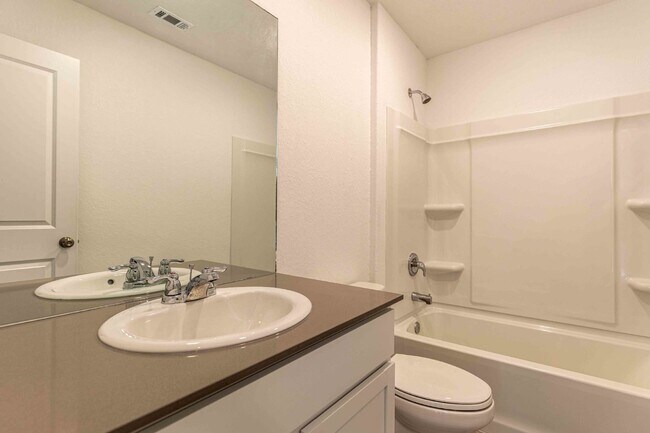 Building Photo - 9143 Coronal Rings