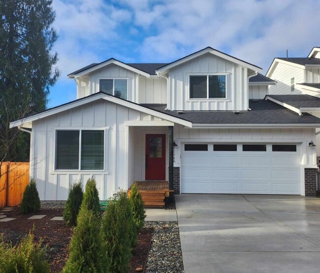 Primary Photo - Better Than New Lake Stevens home- 4bds 2.5ba