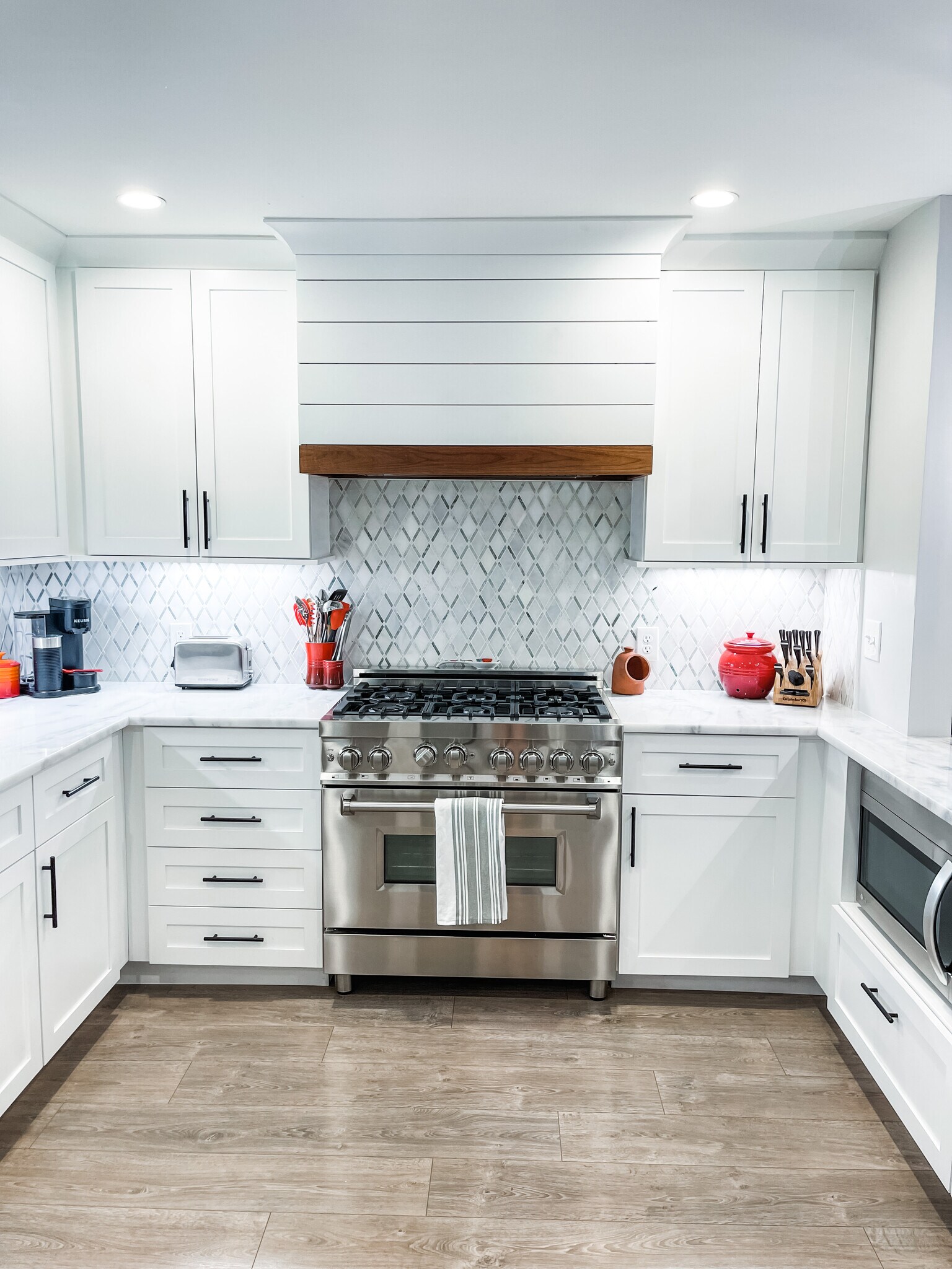 Six burner stove and under counter microwave - 303 Woodland Shores Rd