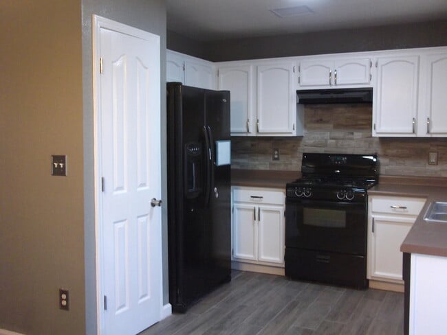 Building Photo - 4020 Tierra Inez Pl