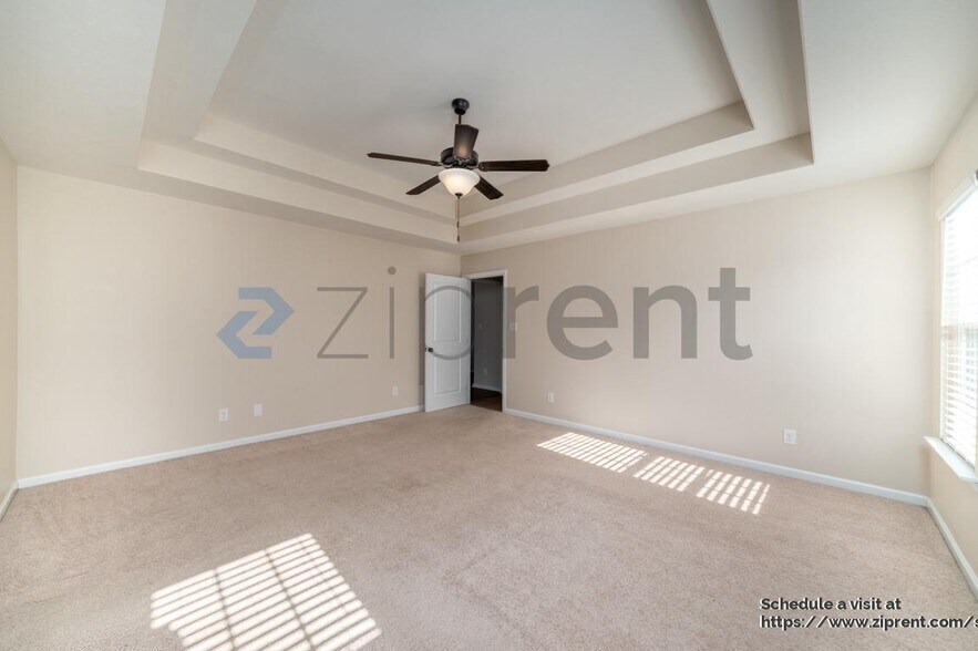 Building Photo - 819 Watermark Dr