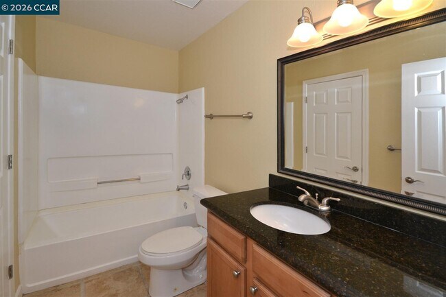 Building Photo - 182 Eastridge Dr