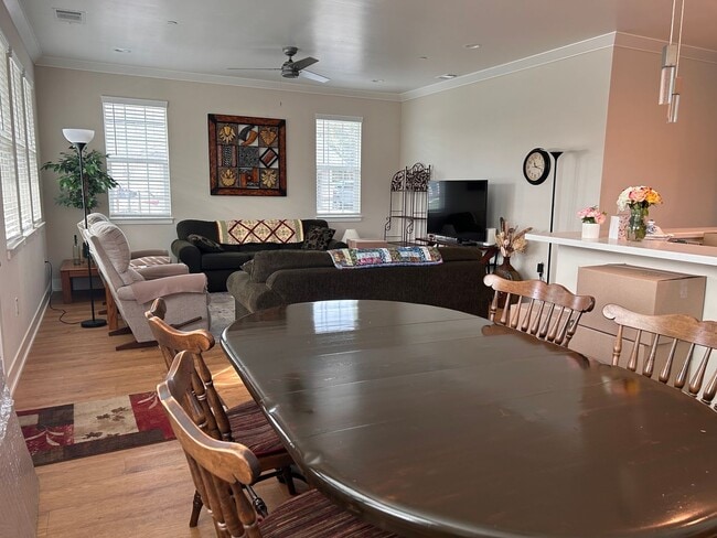 Building Photo - Fairview Village 55+ community $500 of first months rent.