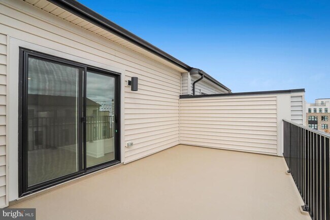 Building Photo - 24983 Rosslare Harbour Ter