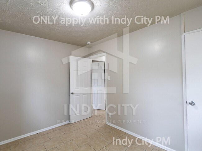 Building Photo - 4432 Bertrand Rd