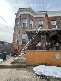 Building Photo - 203 Stegman St