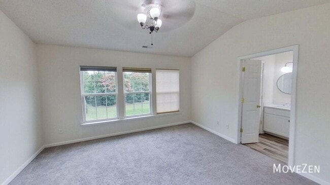 Building Photo - 614 Canyon Lake Cir