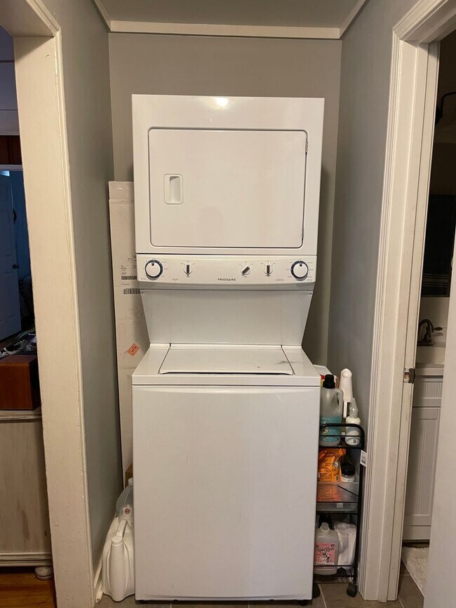 Building Photo - 3BR Close to the Heart of Normaltown