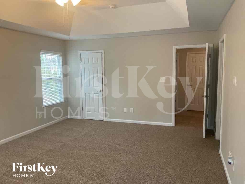 Building Photo - 11440 Callahan Mill Dr