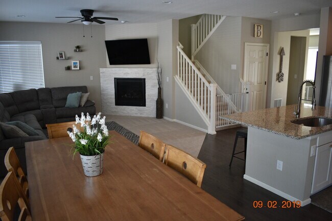 Building Photo - 19925 W 93rd Ave