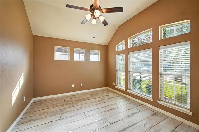 Building Photo - 624 Cypress Hill Dr