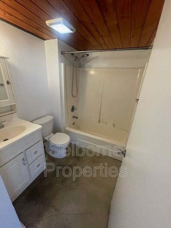 Building Photo - 5504 San Pablo Ave