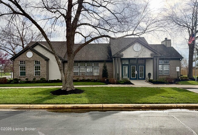 Building Photo - 10504 Southern Meadows