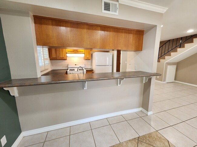 Building Photo - 1502 Rock Glen Ave