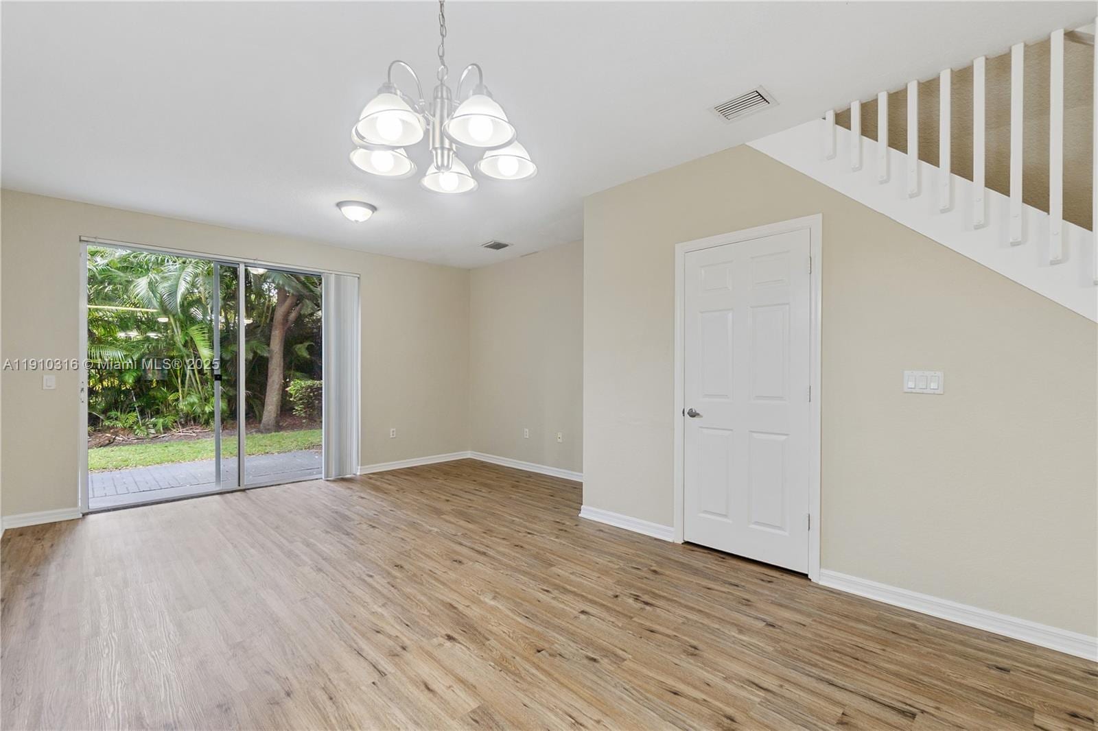 Building Photo - 3717 Sonoma Dr