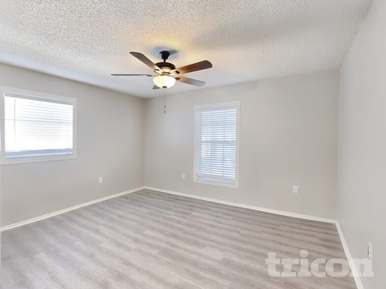 Building Photo - 7029 Symmes Rd